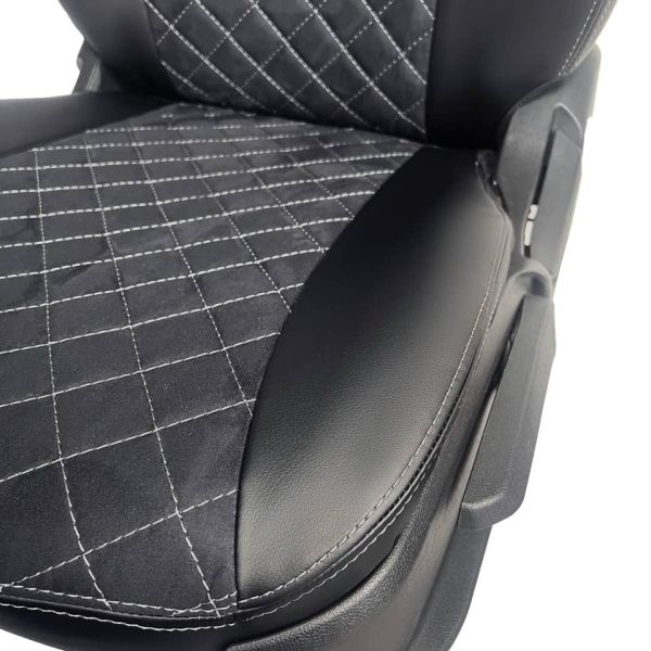 Чехлы Алькантара на Renault Arkana Чехлы Алькантара на Renault Arkana