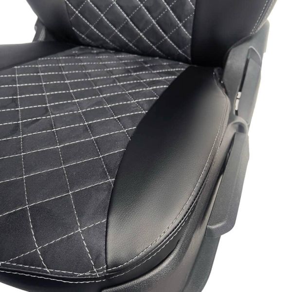 Чехлы Алькантара на Renault Arkana Чехлы Алькантара на Renault Arkana